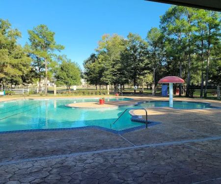 Grand Oaks
