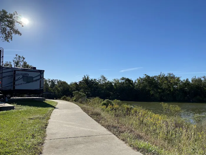 Lakeview Paradise RV Resort Picture 7