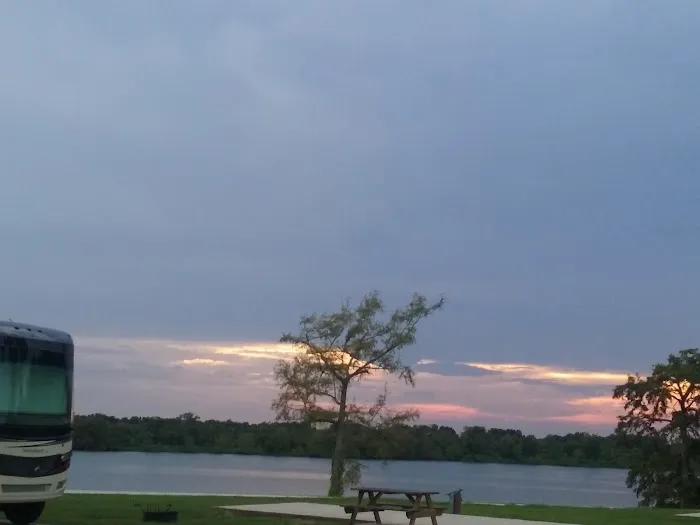 Lakeview Paradise RV Resort Picture 10