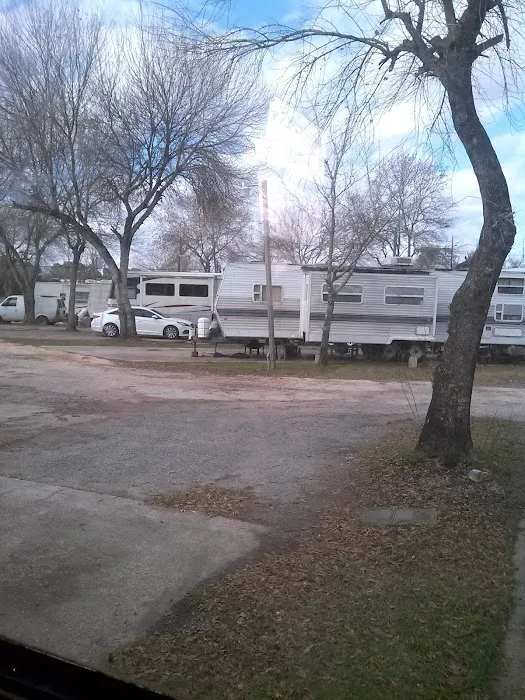 Mobile Manor R.V. Park and Parts Picture 1