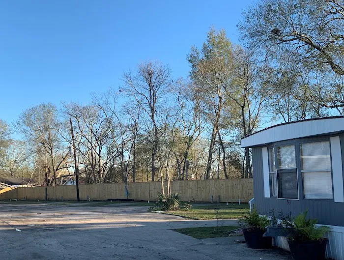 Wenwood Village RV & Mobile Home Park Picture 1