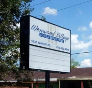 Wenwood Village RV & Mobile Home Park Picture 5