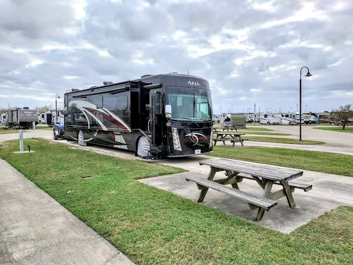 Gulf Coast RV Resort Picture 2