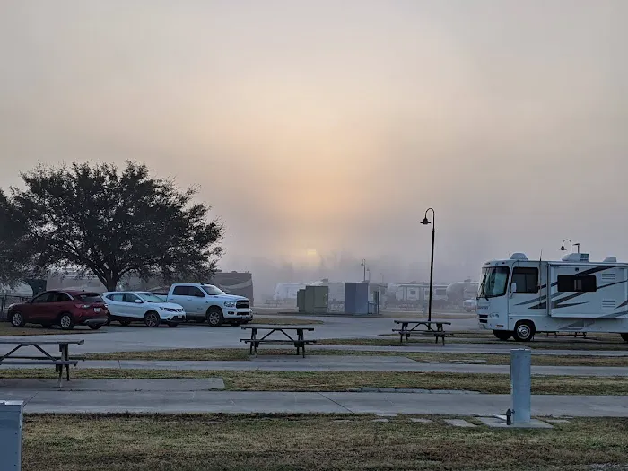Gulf Coast RV Resort Picture 8