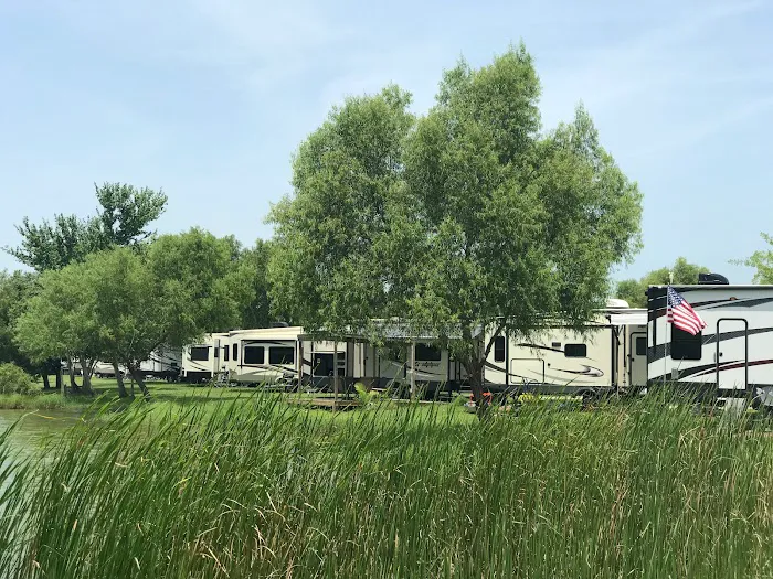 Hidden Lake RV Park Picture 2