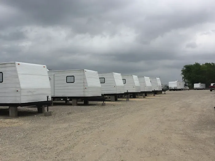 Lucas Gusher RV Park Picture 6