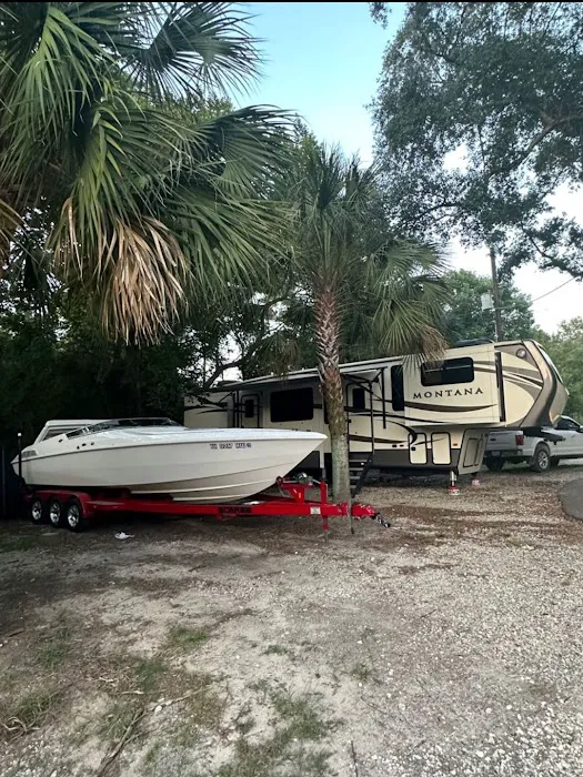 End of the Road RV Park Picture 1