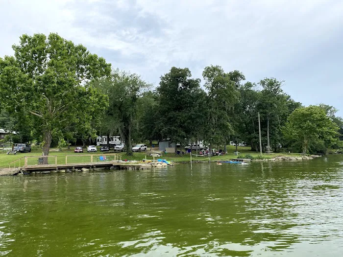 RV Park at Patrick's Landing Picture 4