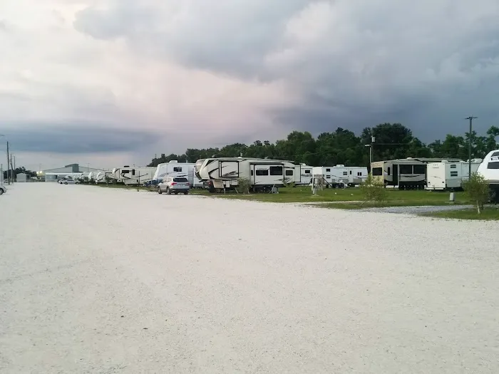 Maplewood Place RV Park Picture 5
