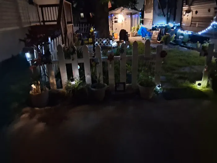 Carlyss Acres Mobile Home Park Picture 6