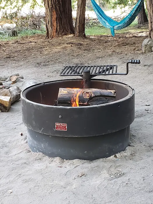 Kelty Meadow Campground - Office Picture 8