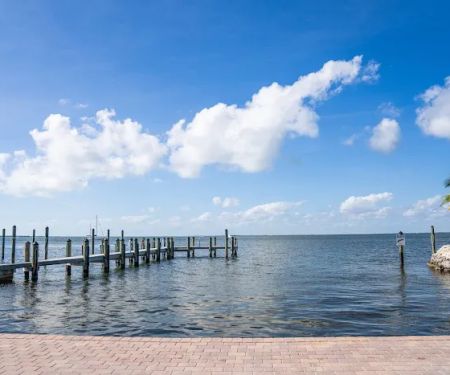 Keys Palms RV Resort