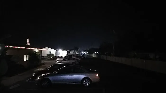 Quiet Village Mobile Home Park Picture 4