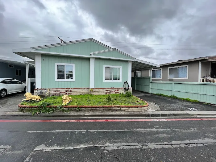 Country Club Mobile Home Park Picture 2