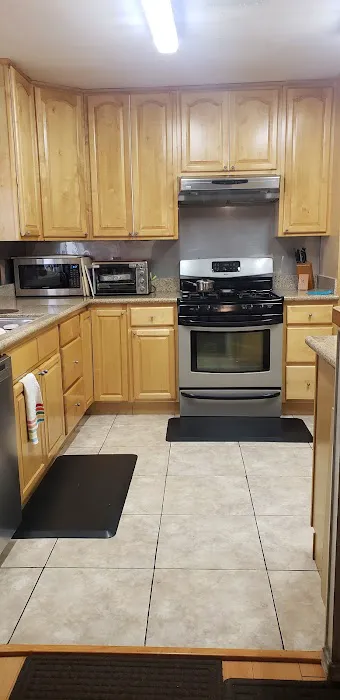 Park Royale Mobile Home Park Picture 10