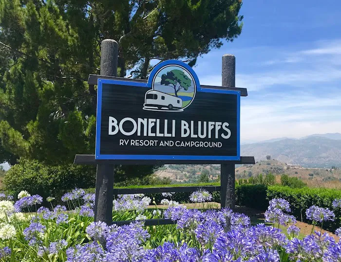 Bonelli Bluffs RV Resort & Campground Picture 6