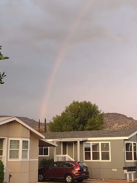 Simi Country Mobile Home Estates Picture 3