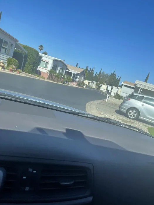 Simi Country Mobile Home Estates Picture 6