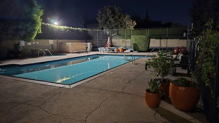 Los Olivos Mobile Home Park Picture 3