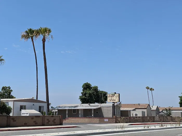 Royal Palms Mobile Home Park Picture 3