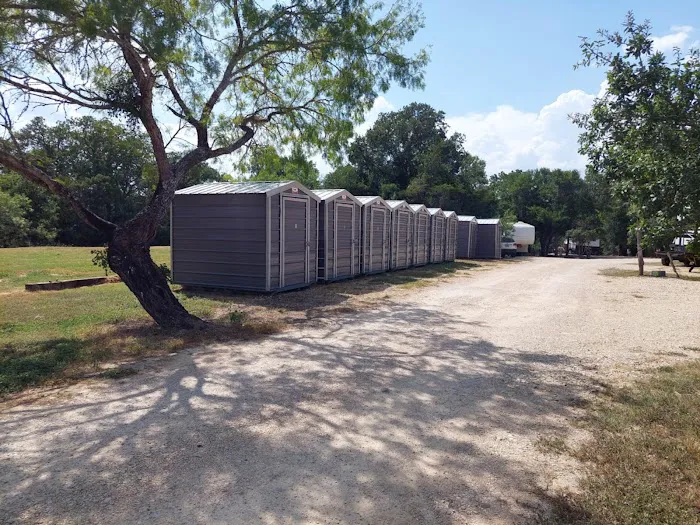 Country Sidewalk RV Park Picture 2