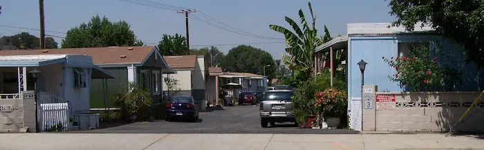 Bell Acres Mobile Home Park Picture 2