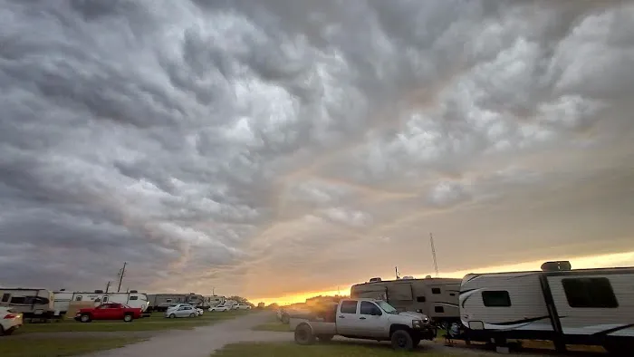 Eagle's Nest RV Park Picture 3