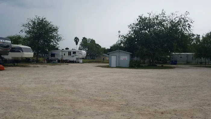 Country View RV Park Picture 4