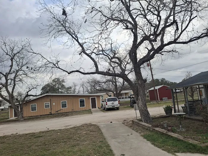 Pecan Tree RV Park Picture 3