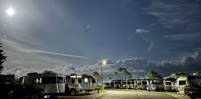 Harbor Village RV Park Picture 5