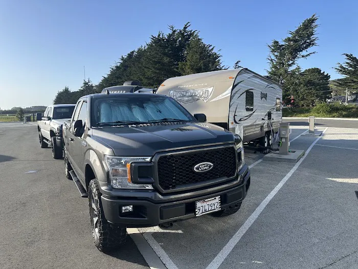 Harbor Village RV Park Picture 9