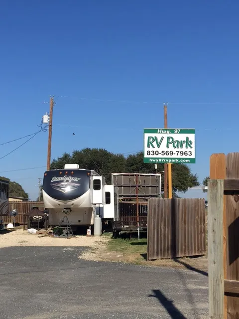 Hwy 97 East RV Park Picture 6