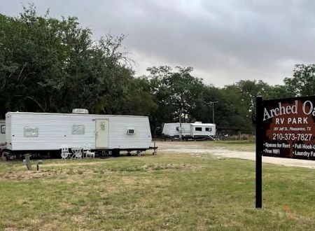 Arched Oak RV Park