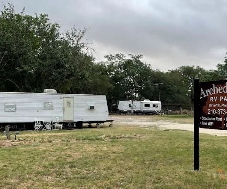 Arched Oak RV Park