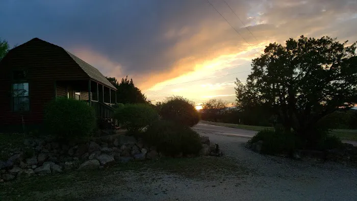 Hilltop RV Park Picture 6