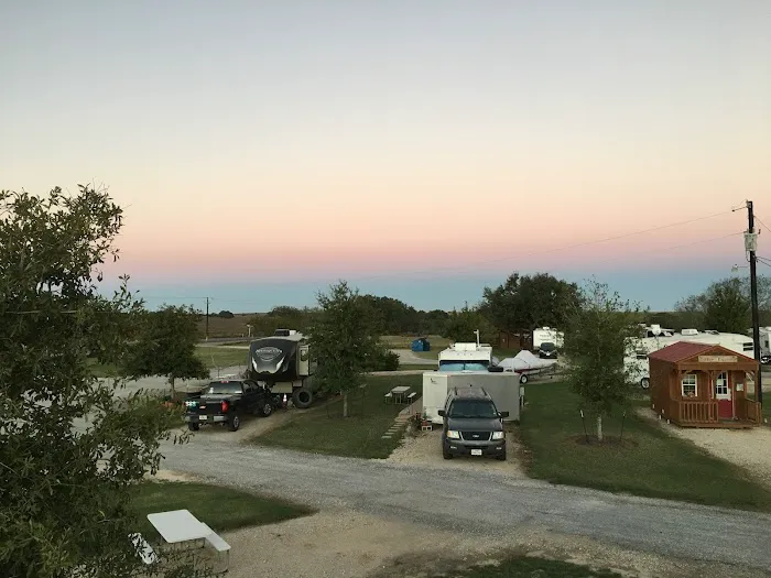 Hilltop RV Park Picture 8