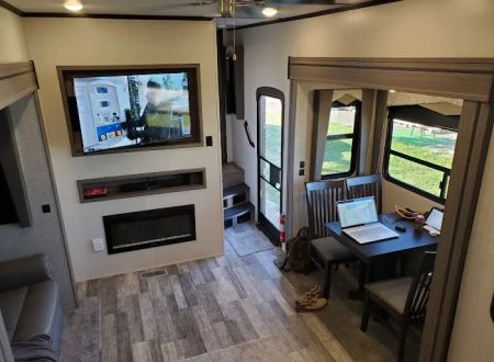 Bar M Mobile Home & RV Park