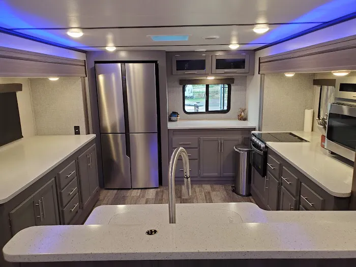 Bar M Mobile Home & RV Park Picture 9