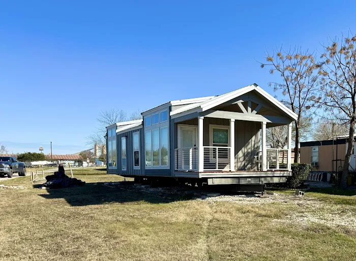 Comal Valley Mobile Home Park Picture 2