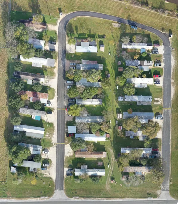 Comal Valley Mobile Home Park Picture 6