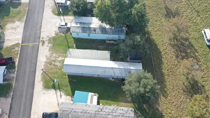 Comal Valley Mobile Home Park Picture 5