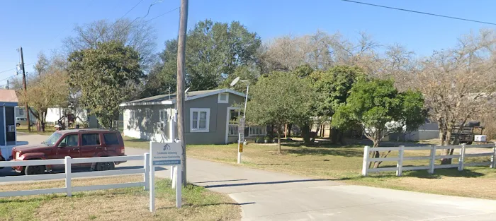 Creekside Crossing Mobile Home Community Picture 5
