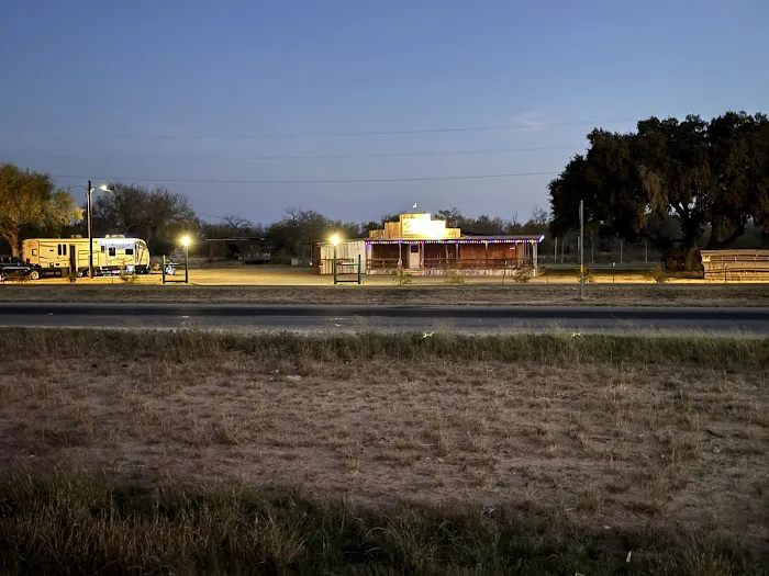 Hondo Creek RV Park Picture 2