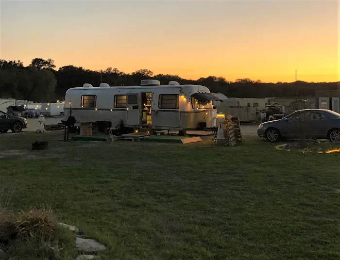 Guadalupe River RV Park & Campgrounds Picture 2