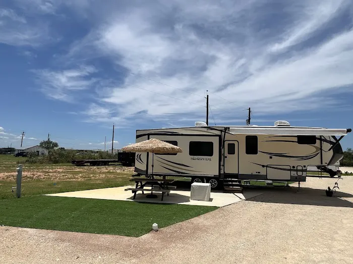 Rustic Waters RV Resort Picture 10