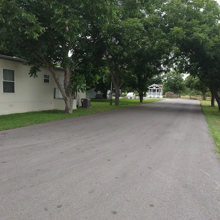 Pecan Plantation Mobile Home Picture 1