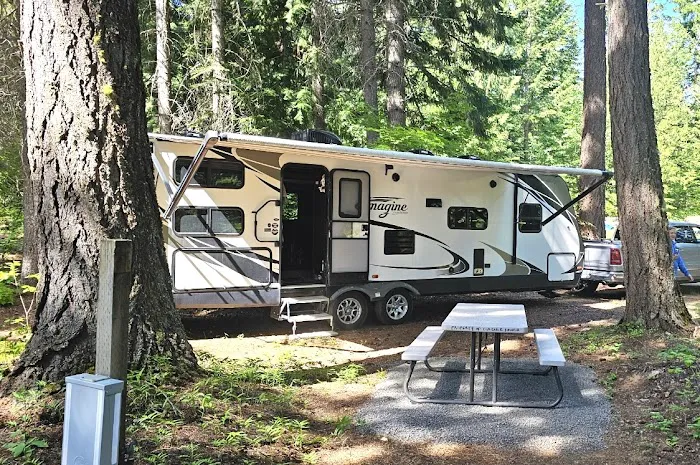 Lake Sena Campground @ Circle 8 Ranch Picture 3