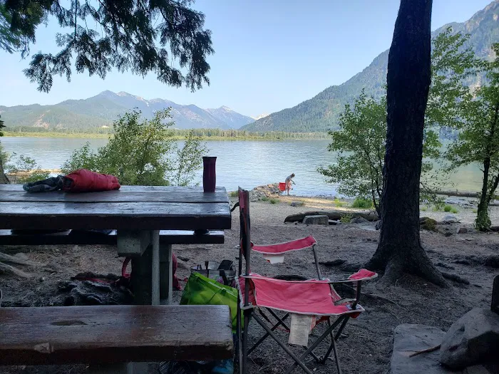 Glacier View Campground Picture 3