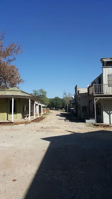 Green Acres RV Park Picture 9