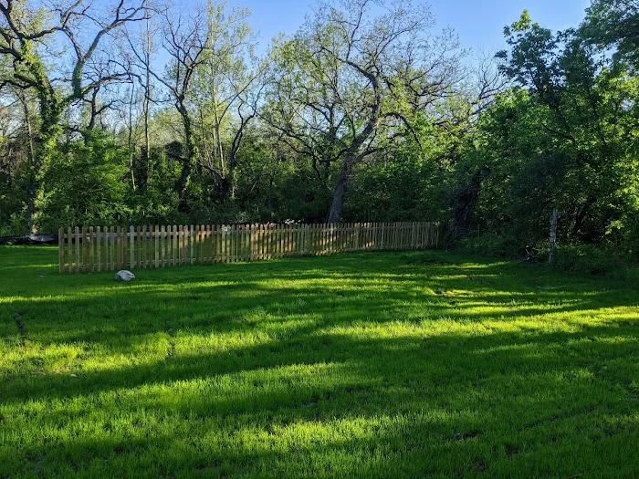 6 Oaks Tiny Home (and RV Park) Picture 3